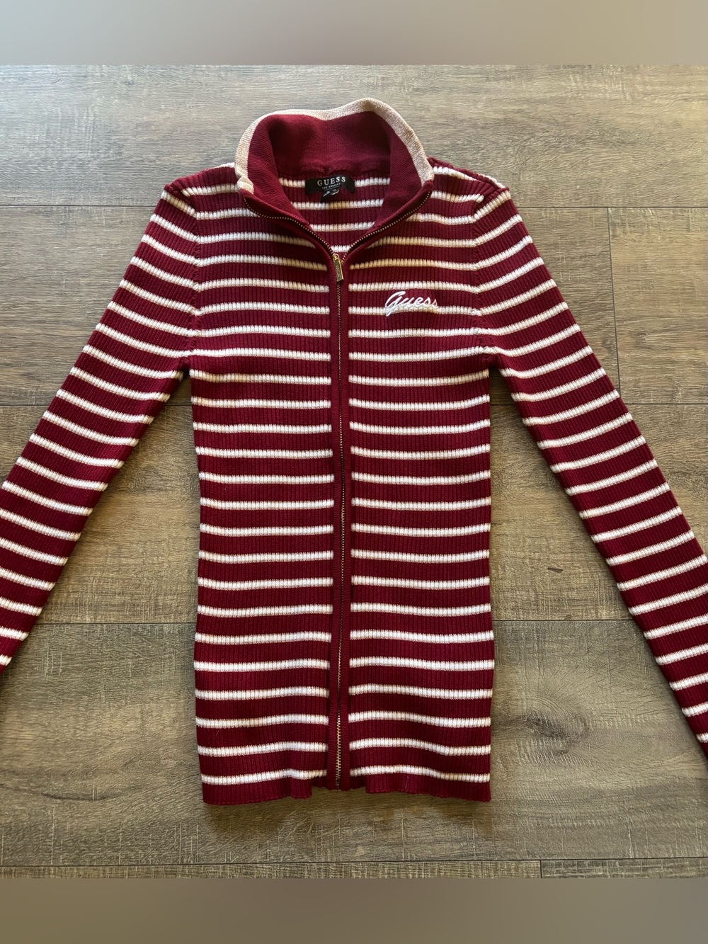 Guess women’s size medium Zinnia ribbed stretch burgundy striped zip up sweater